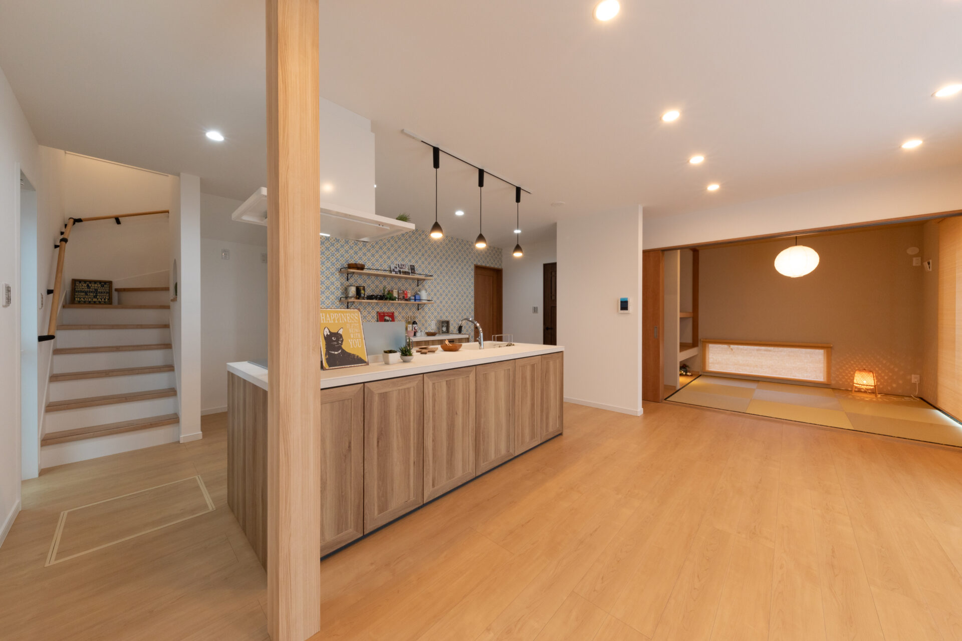 構造柱をアクセントに　和と洋のバランス抜群なおしゃれなお家