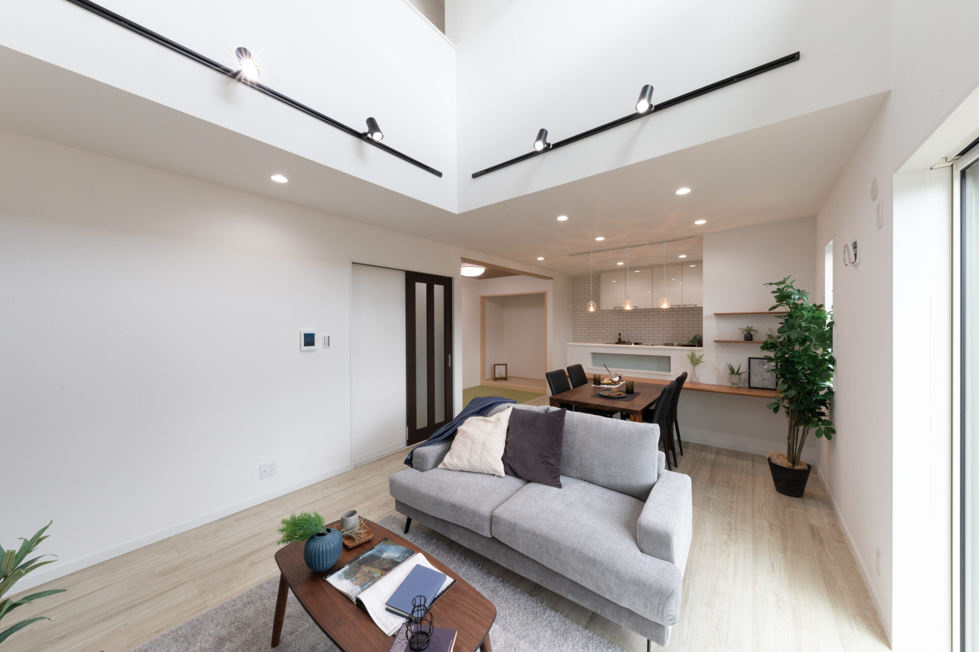 家族団らんを創る、空間がつながる間取りのお家