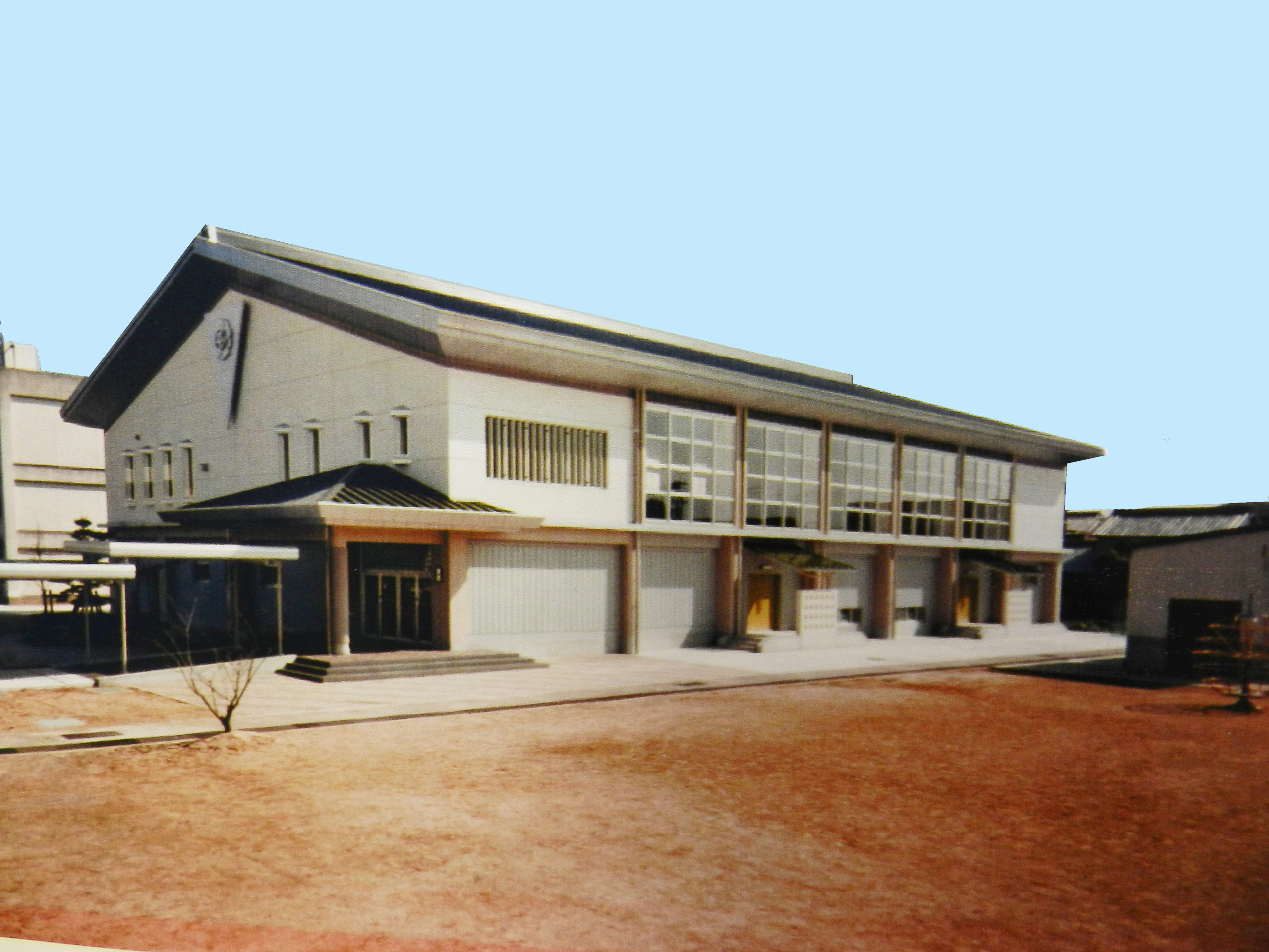 田原本町立平野小学校体育館